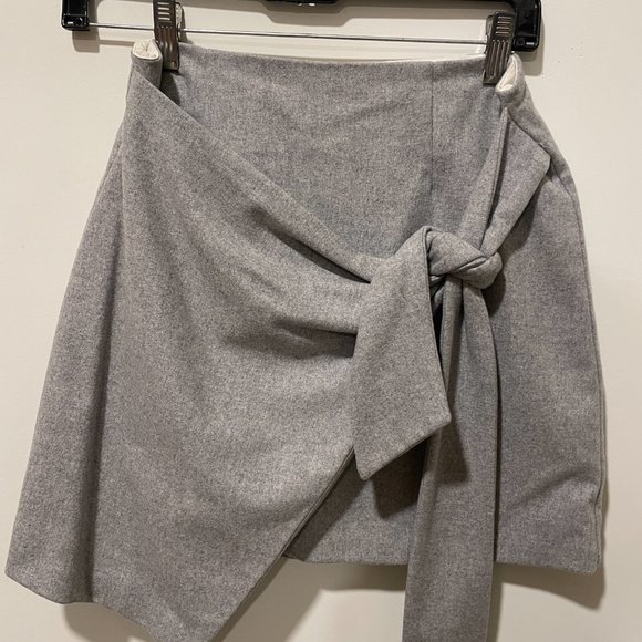 Aritzia Wilfred Wrap-Front Skirt in Gray - Picture 3 of 14